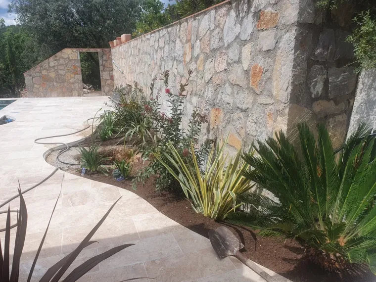 C'est le printemps, la période idéale pour faire des plantations et la création de jardins à Lorgues, Lorgues, FITO Élagage